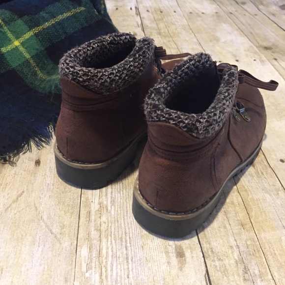 Brown Lace up winter ankle boots - Picture 11 of 15